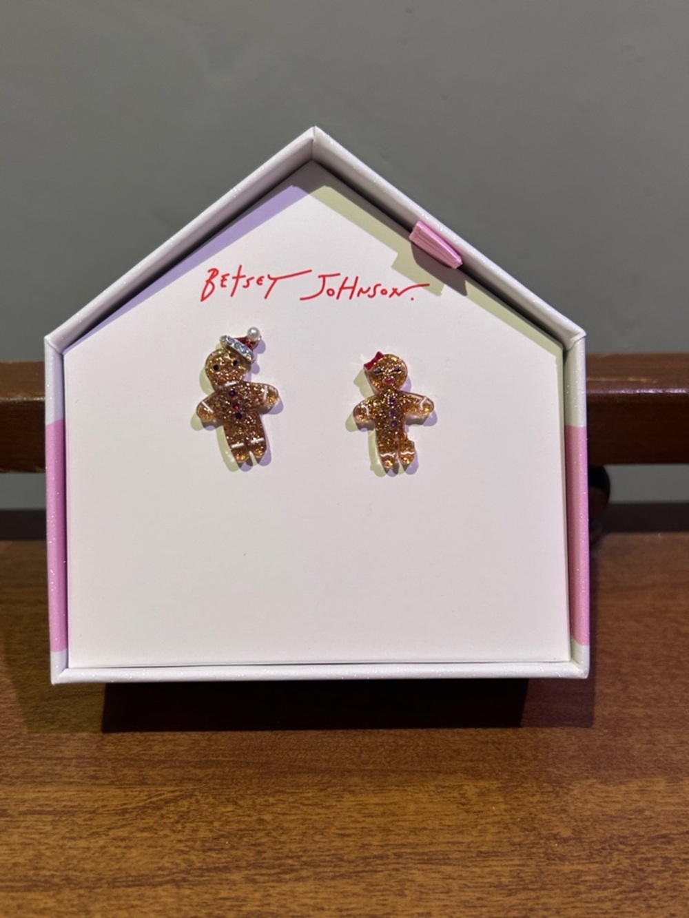 Betsey Johnson Gold Glitter Mismatched Gingerbread Stud Earrings NWTS